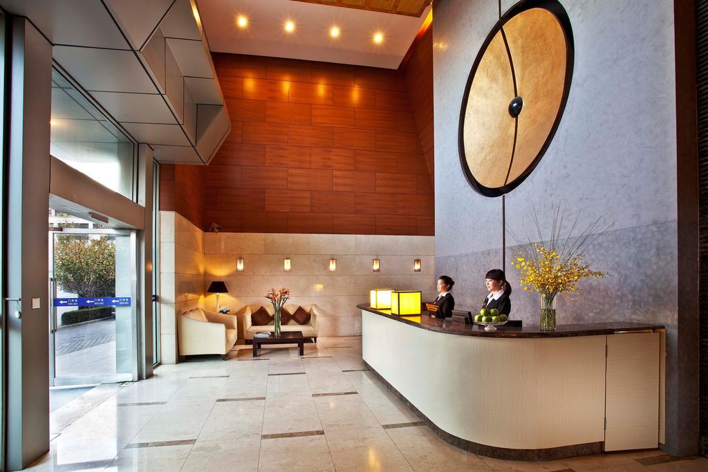 Acme Riverside Serviced Apartment Шанхай Екстериор снимка